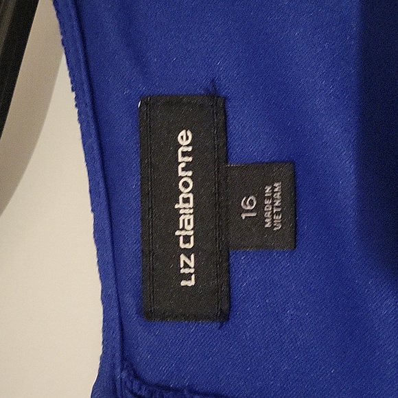 Dress - Picture 2 of 3